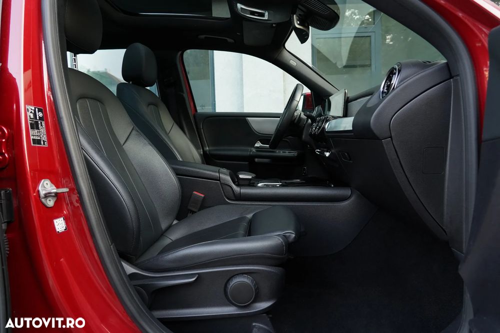 Mercedes-Benz GLB 180 d 8G-DCT AMG Line - 10