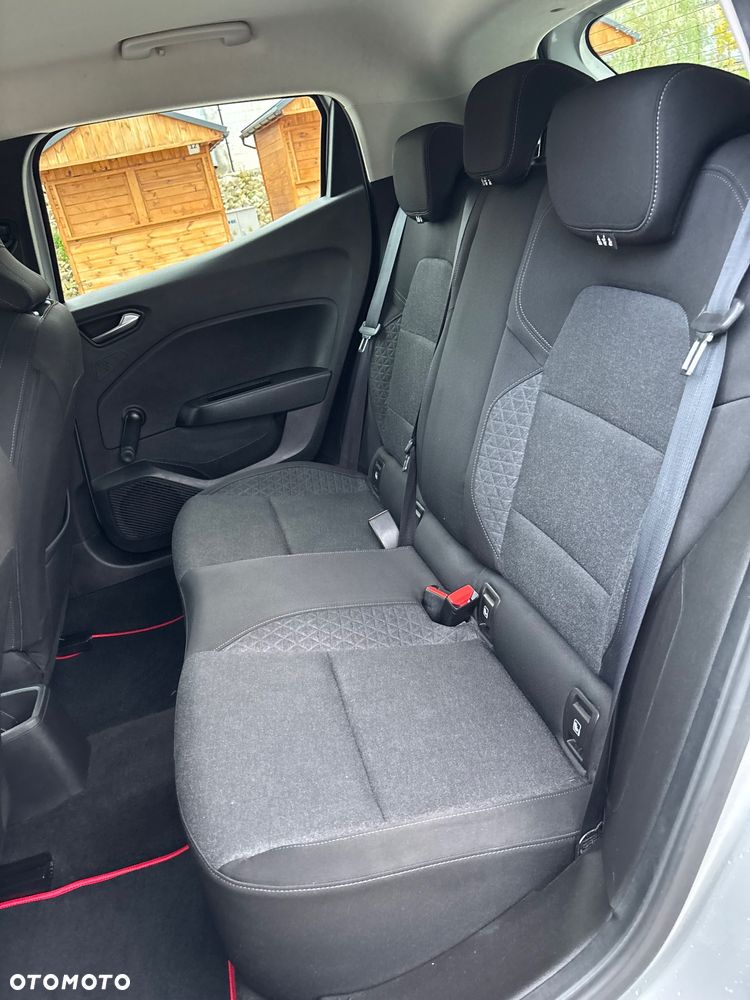Renault Clio - 11