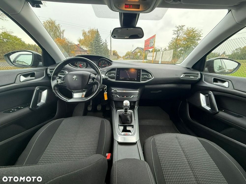 Peugeot 308 - 5