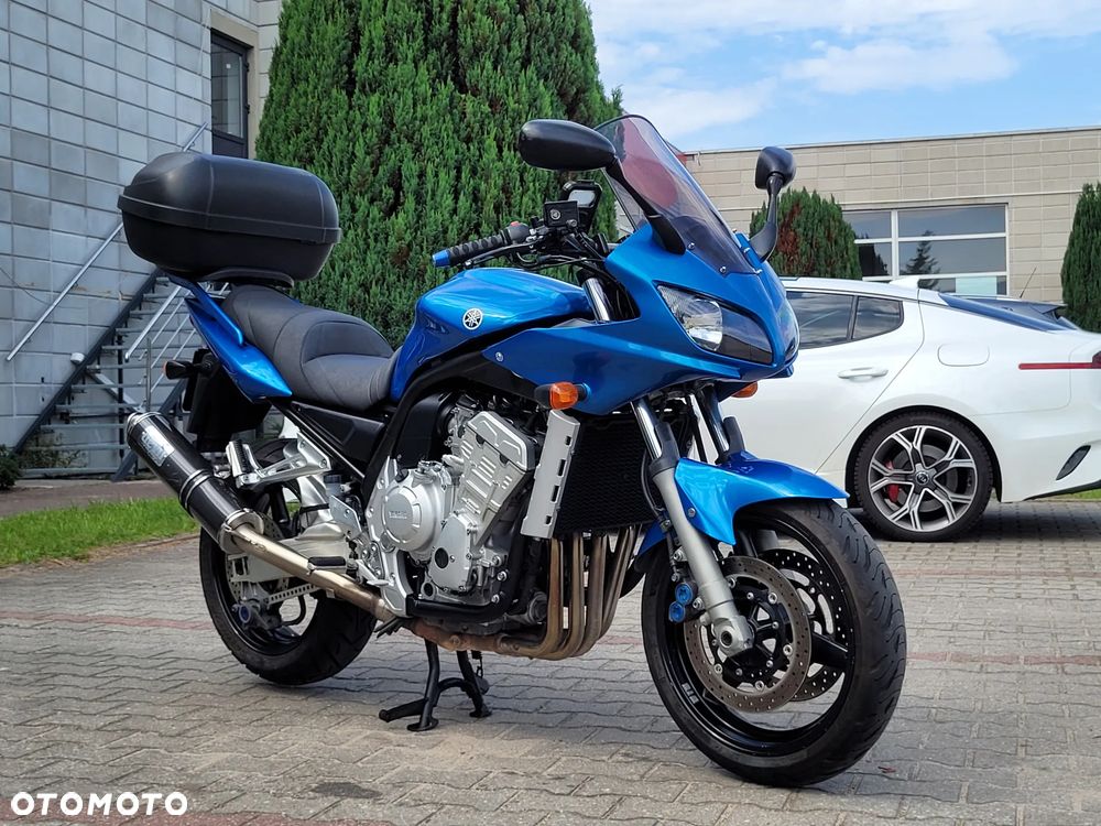 Yamaha FZS - 19