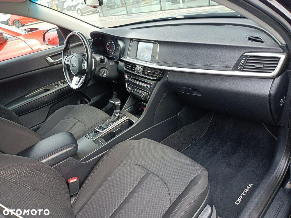 Kia Optima - 26