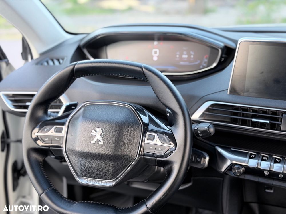 Peugeot 5008 1.5L BlueHDI EAT8 S&S GT - 17