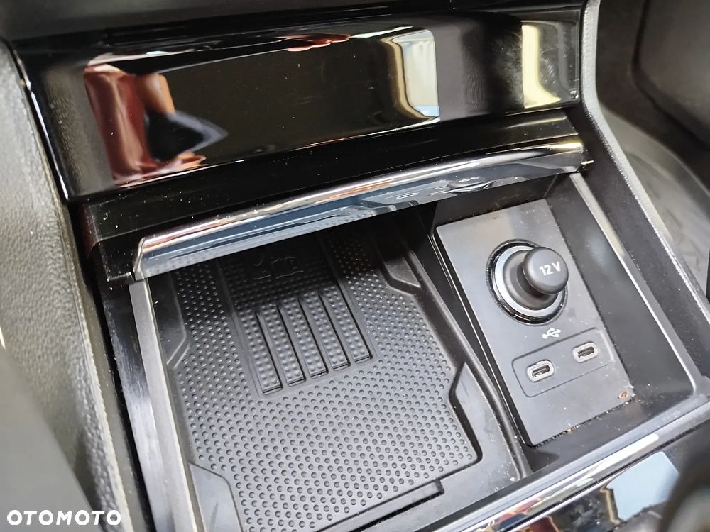 Skoda Karoq 1.5 TSI ACT Sportline DSG - 25