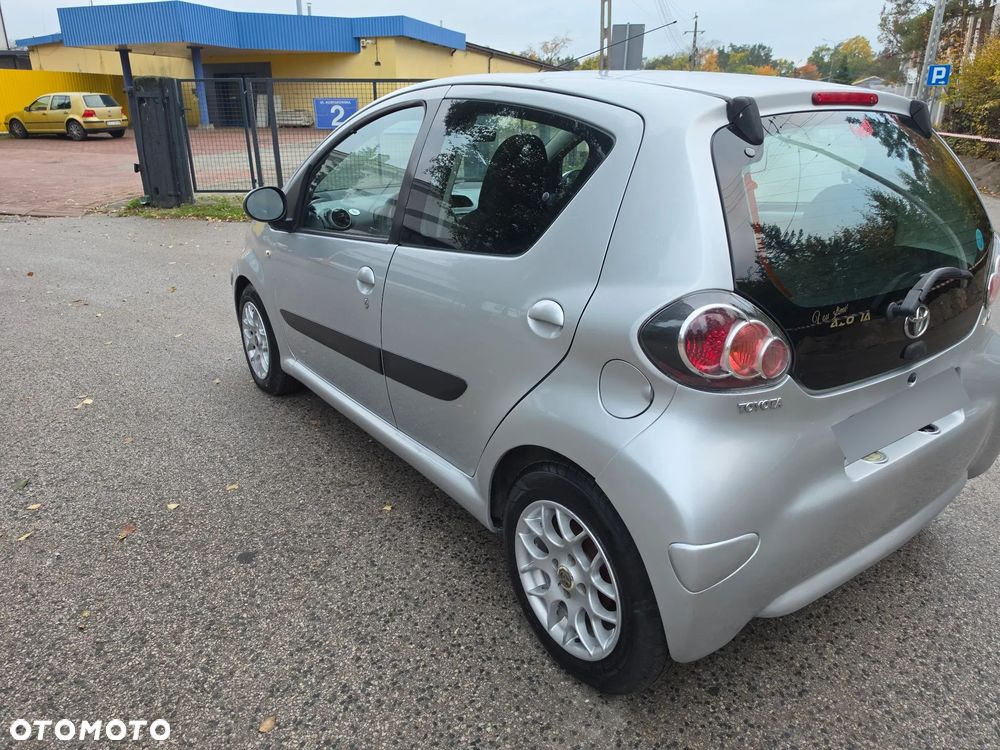 Toyota Aygo 2010 photo 5