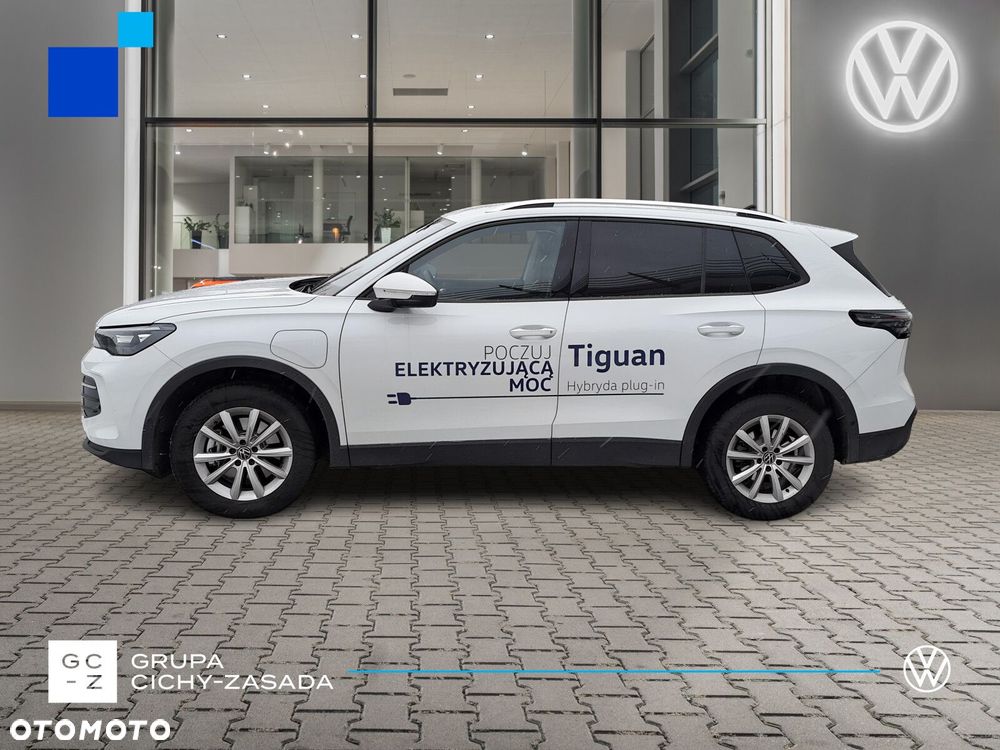 Volkswagen Tiguan - 2