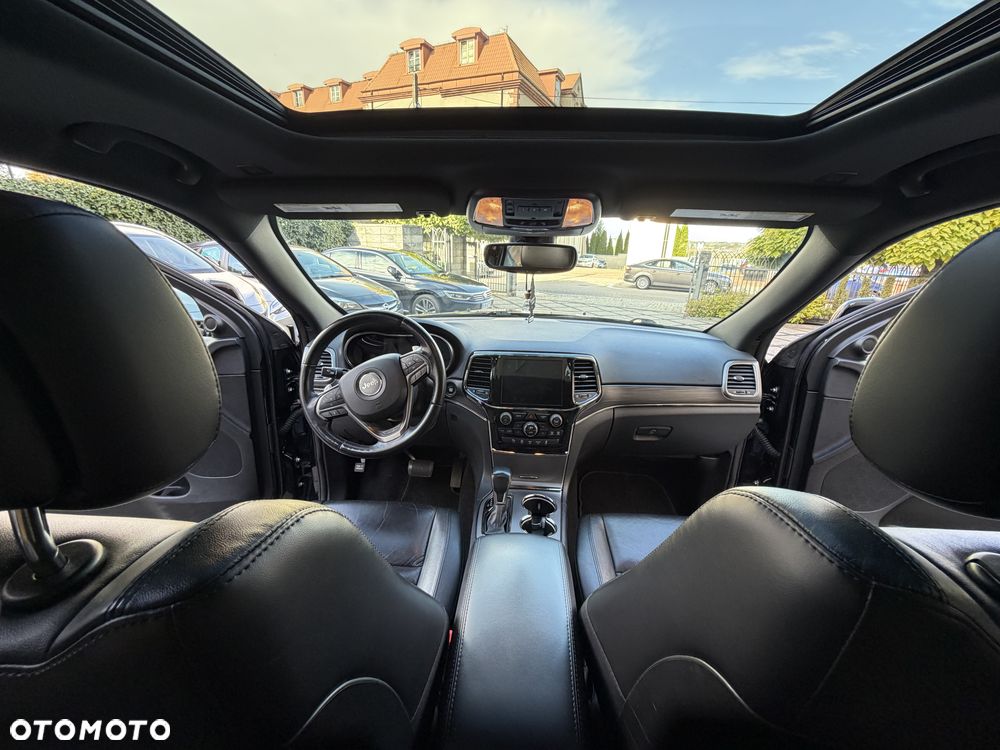 Jeep Grand Cherokee - 8