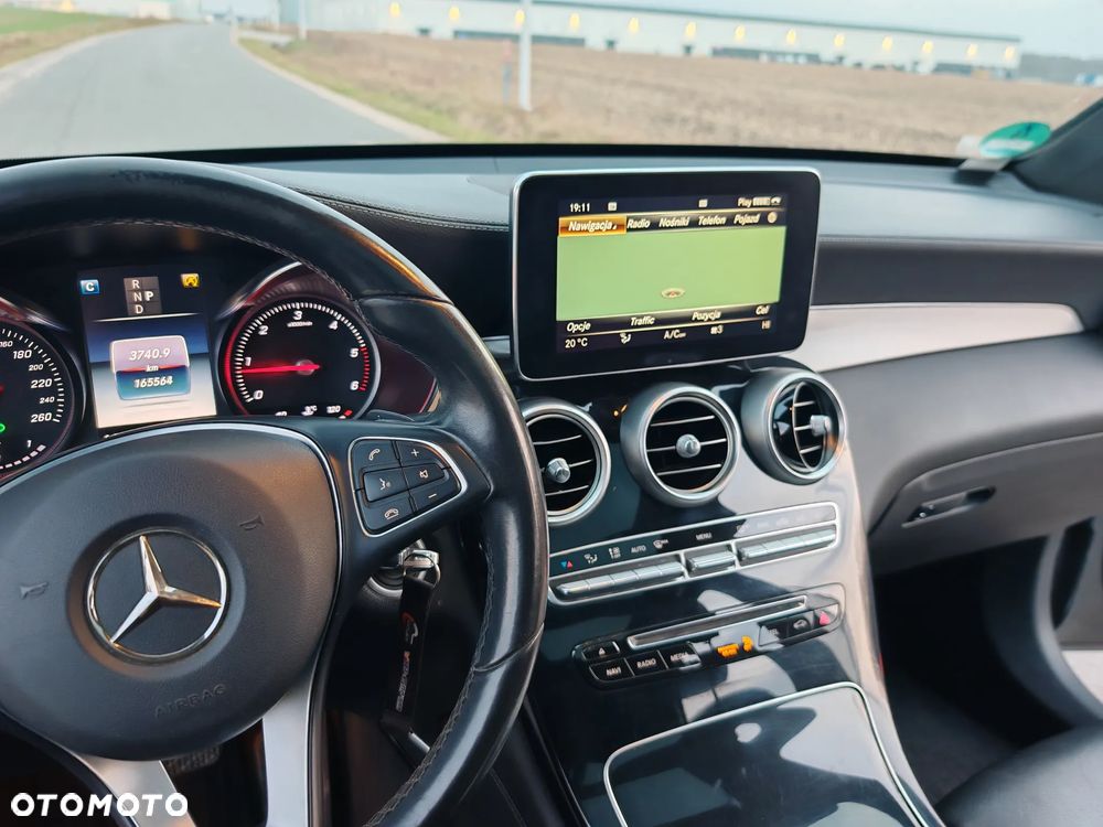 Mercedes-Benz GLC 250 d 4-Matic - 28