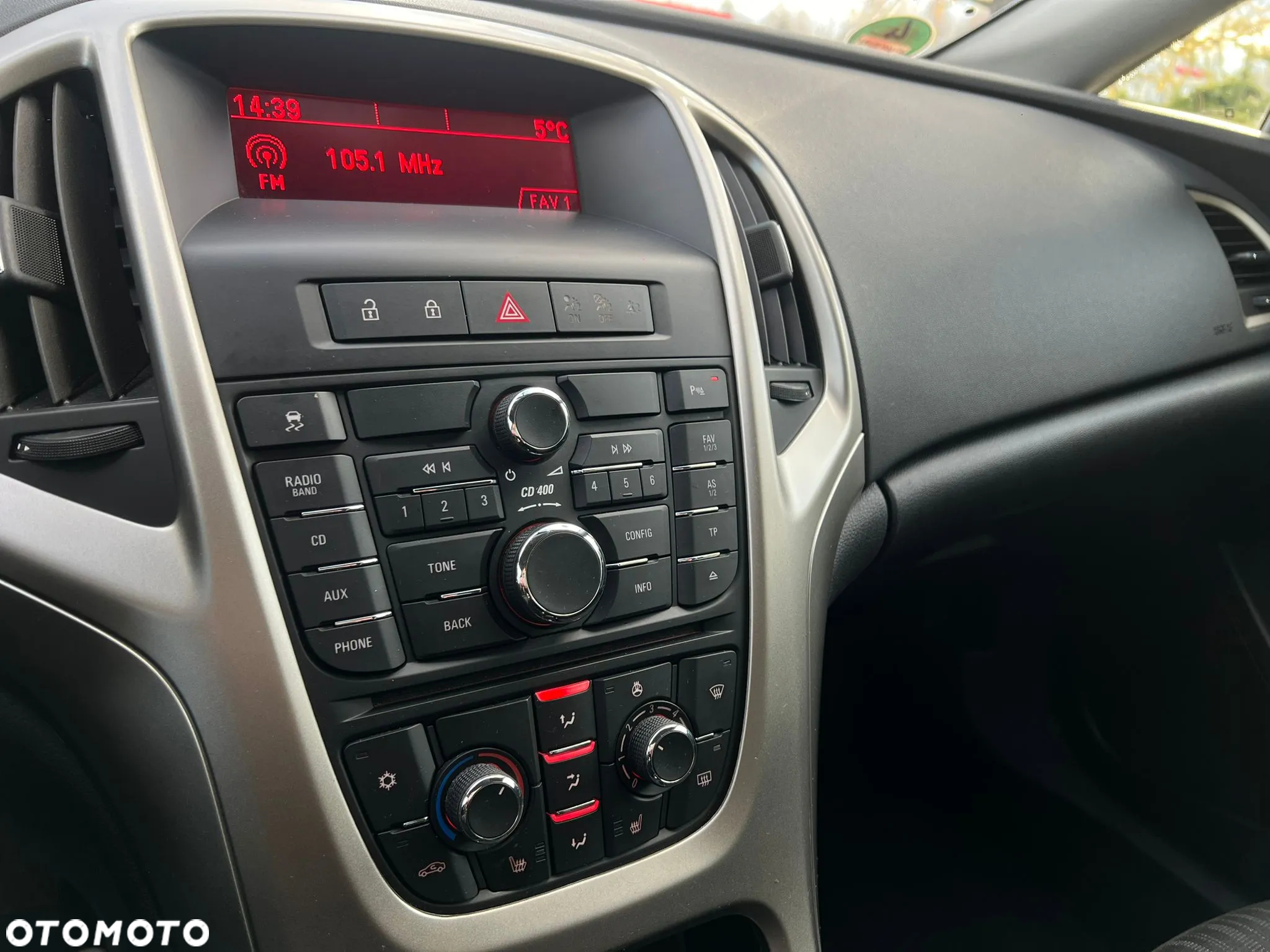 Opel Astra 1.4 Turbo Cosmo - 33