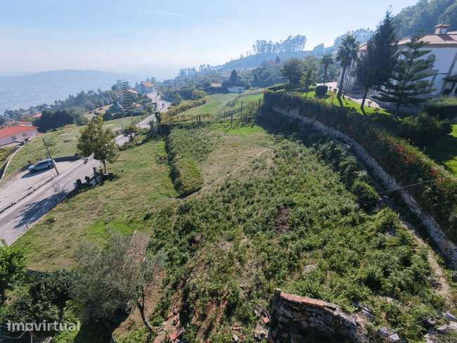 Terreno com 1.718,13m², situado em Rio Mau, Vila Verde - Grande imagem: 4/10