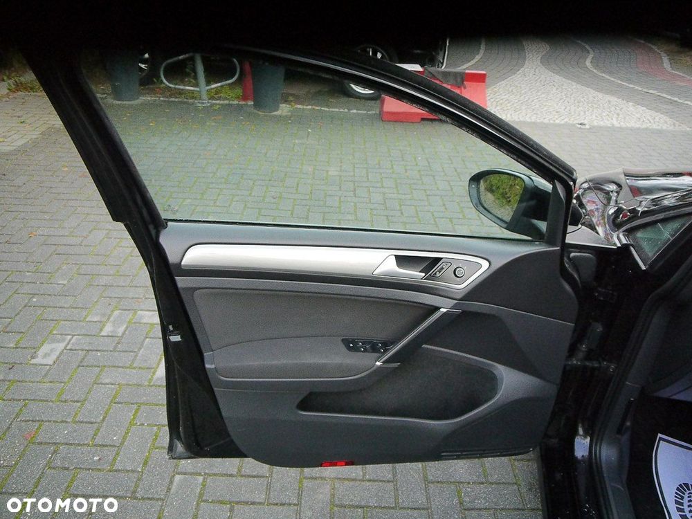 Volkswagen Golf 1.6 TDI BlueMotion Comfortline - 28