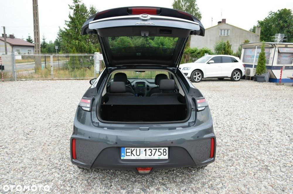 Opel Ampera - 10
