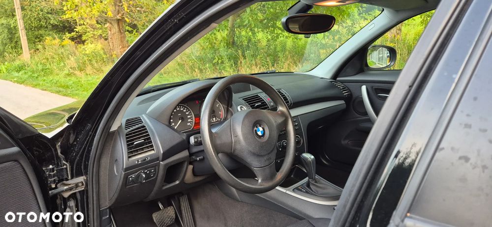 BMW Seria 1 118d DPF - 13
