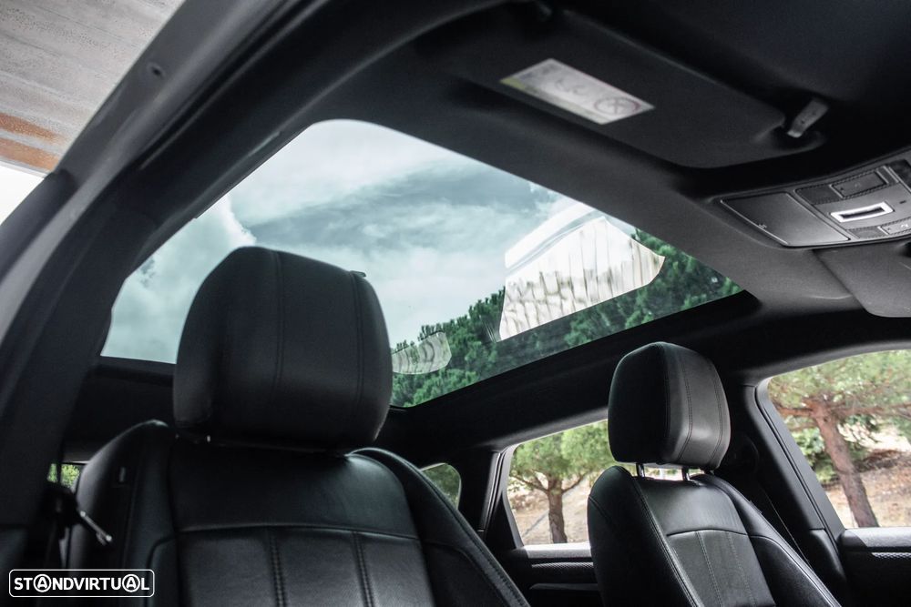 Land Rover Range Rover Evoque 2.0 D150 AWD R-Dynamic S Auto - 31