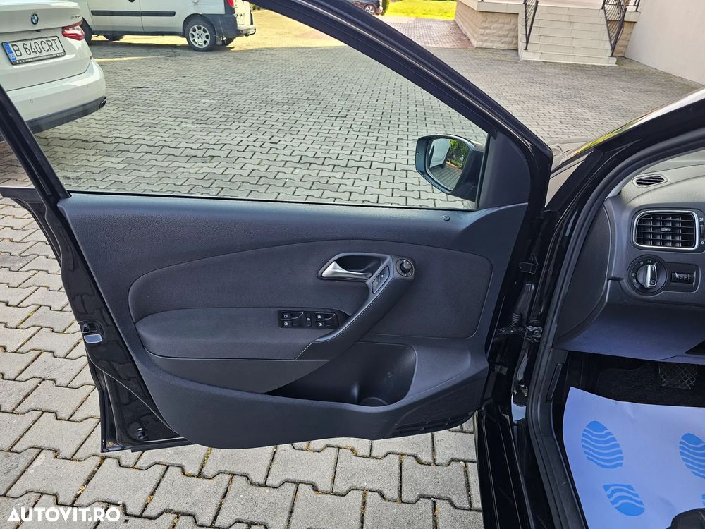 Volkswagen Polo 1.4 DSG Style - 19
