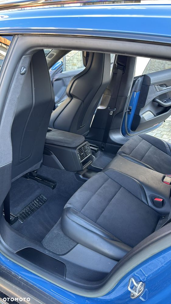 Porsche Taycan GTS - 2