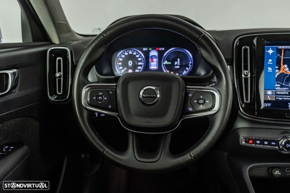 Volvo XC 40 1.5 T5 PHEV Momentum Plus - 33