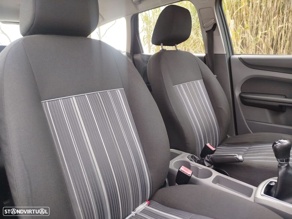 Ford Focus 1.6 TDCi Titanium - 19