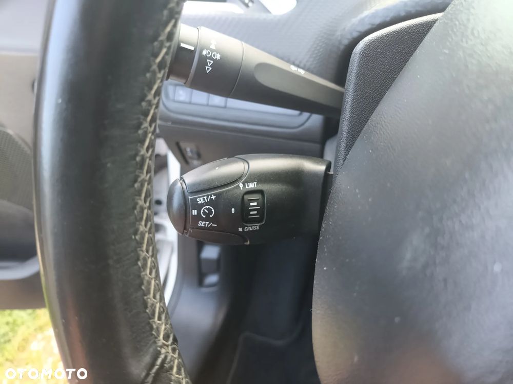 Peugeot 2008 1.6 BlueHDi Allure - 10