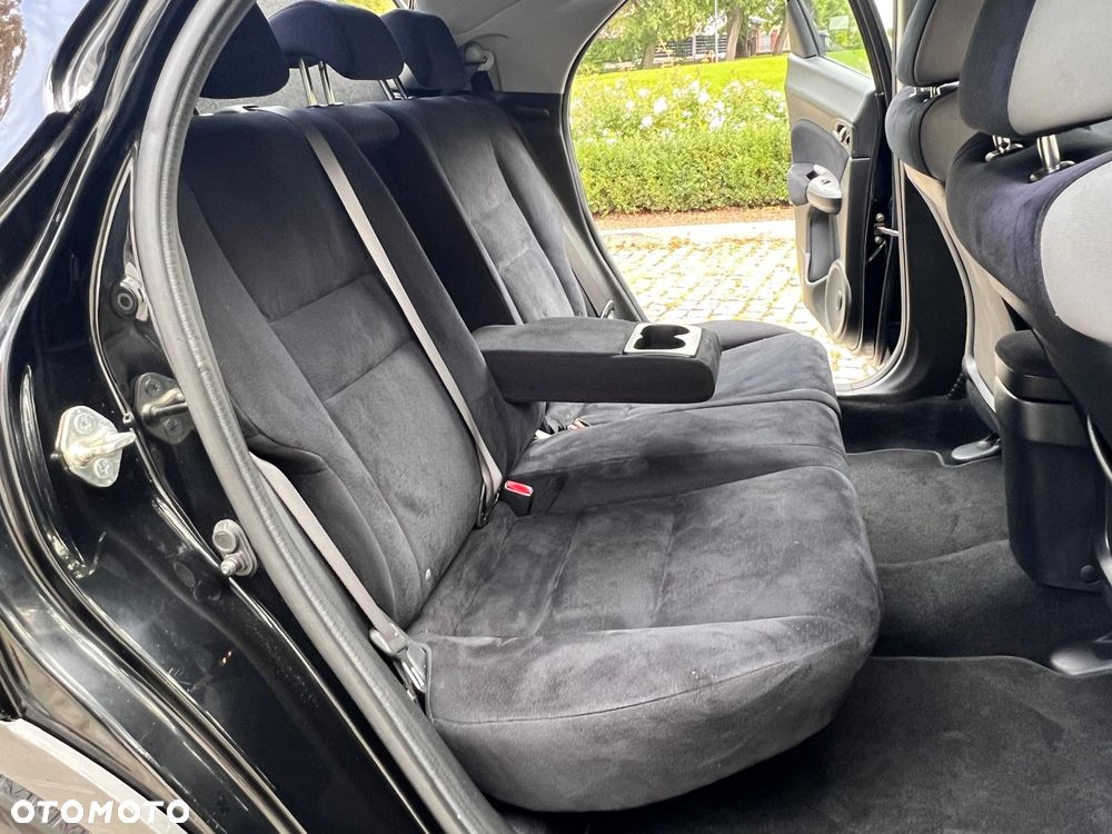 Honda Civic 1.8i-VTEC Comfort - 17