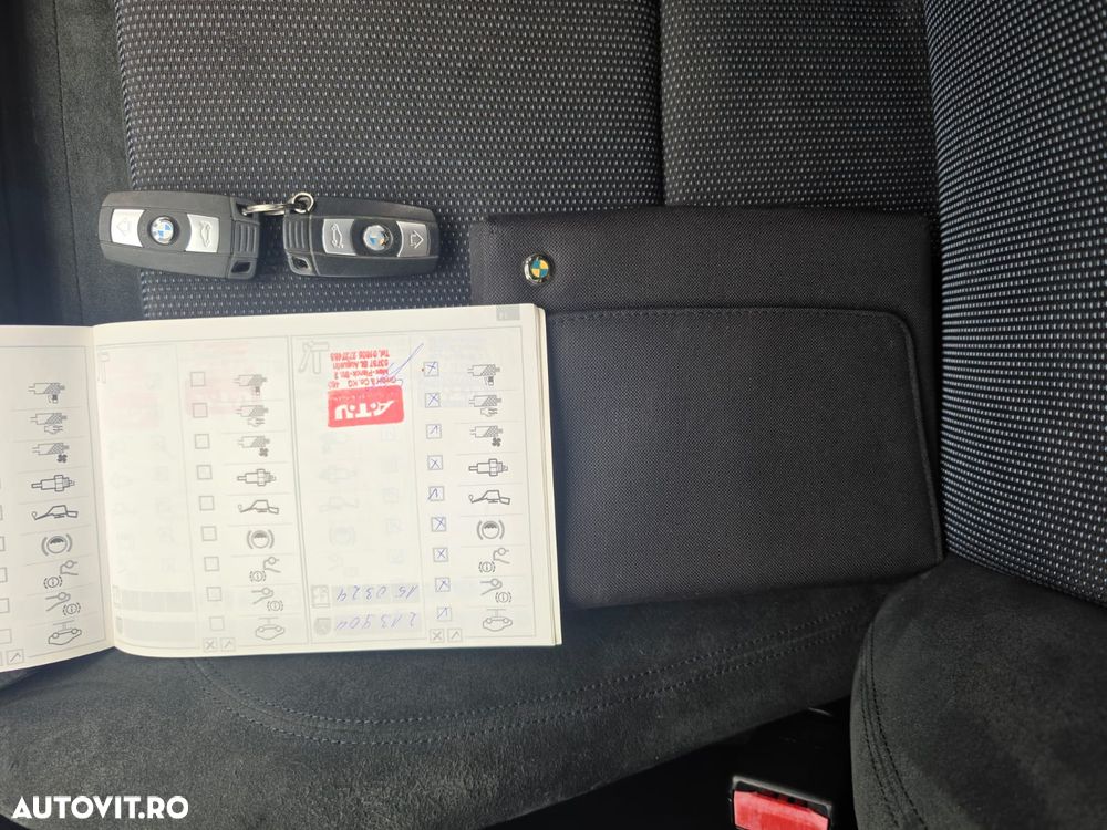 BMW Seria 3 320d - 12