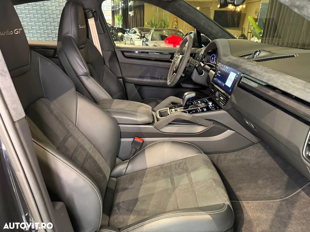 Porsche Cayenne Coupe - 32