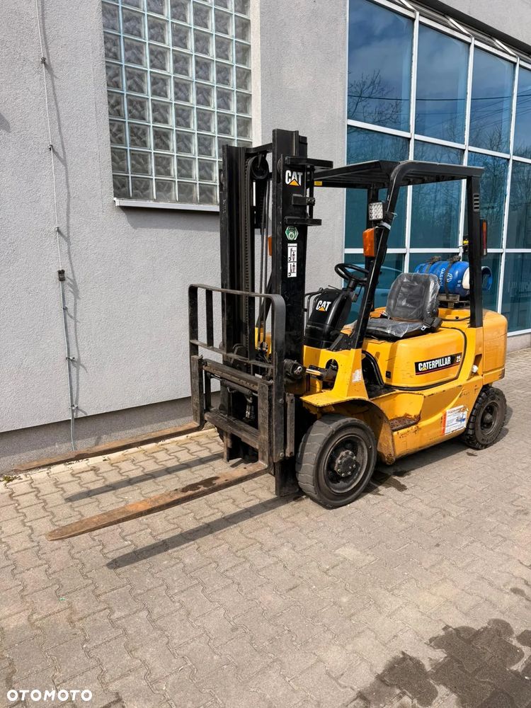 Caterpillar GP25K - 1