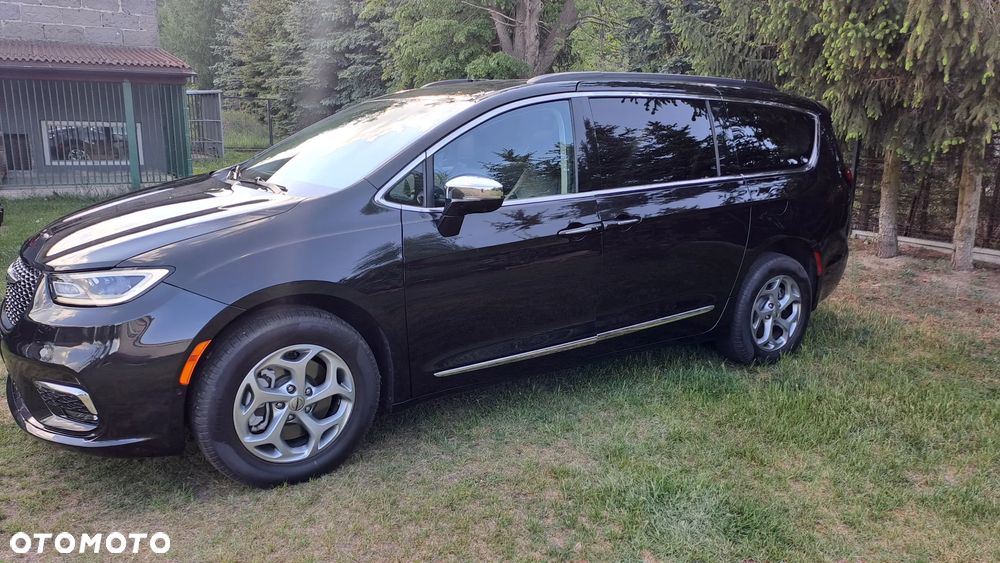 Chrysler Pacifica - 24