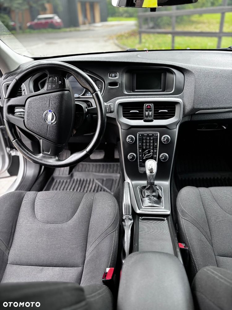 Volvo V40 D3 Kinetic - 12