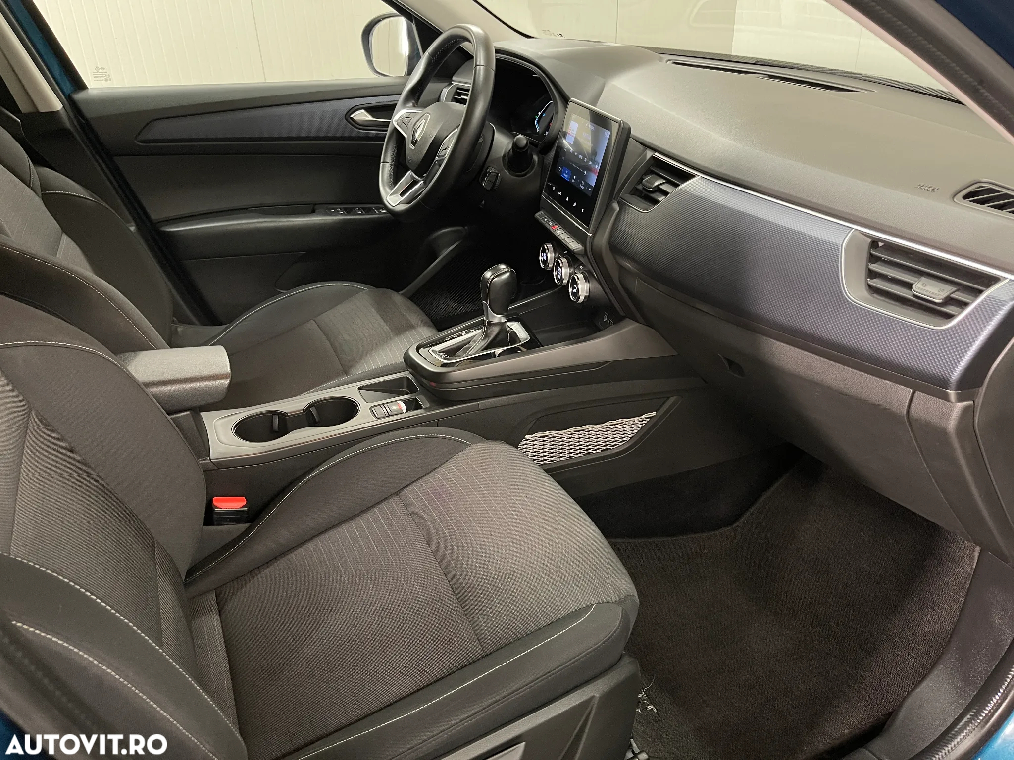 Renault Arkana E-TECH 145 Evolution - 10
