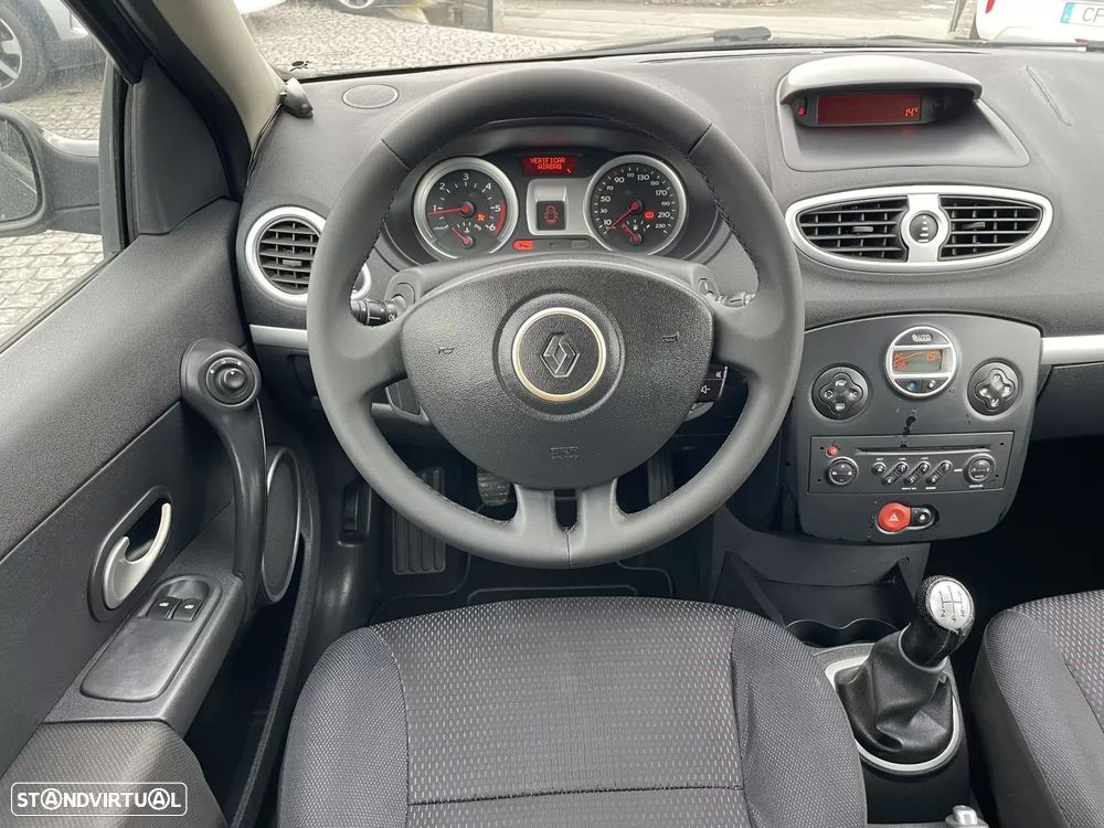 Renault Clio 1.5 dCi Confort - 4