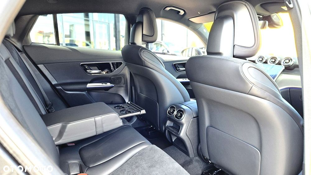 Mercedes-Benz GLC - 16