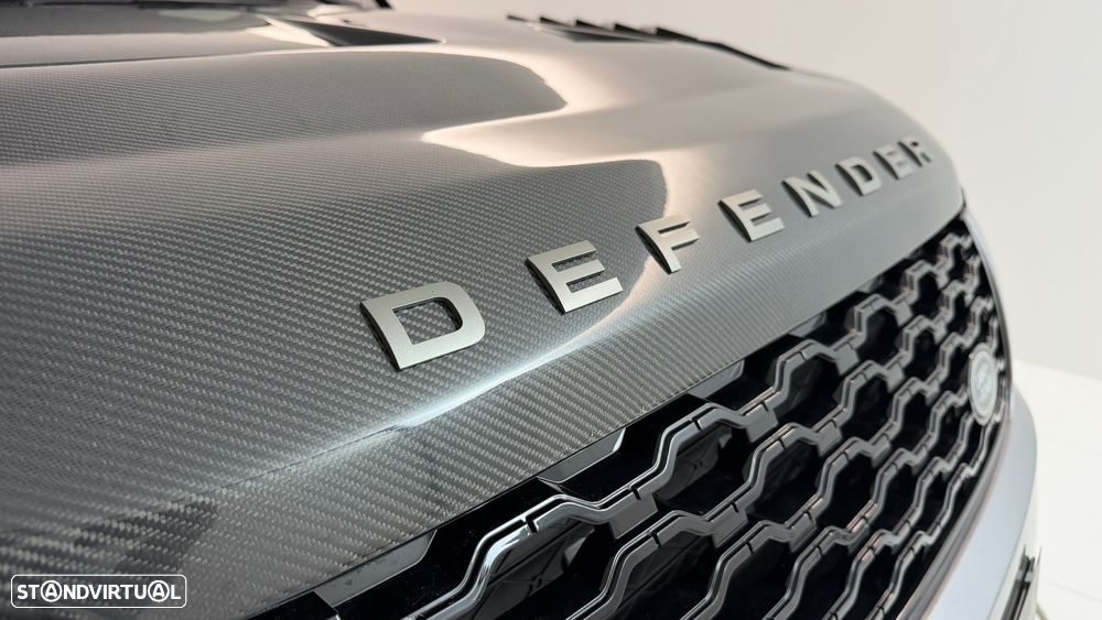 Land Rover Defender 110 D250 X-Dynamic HSE - 11
