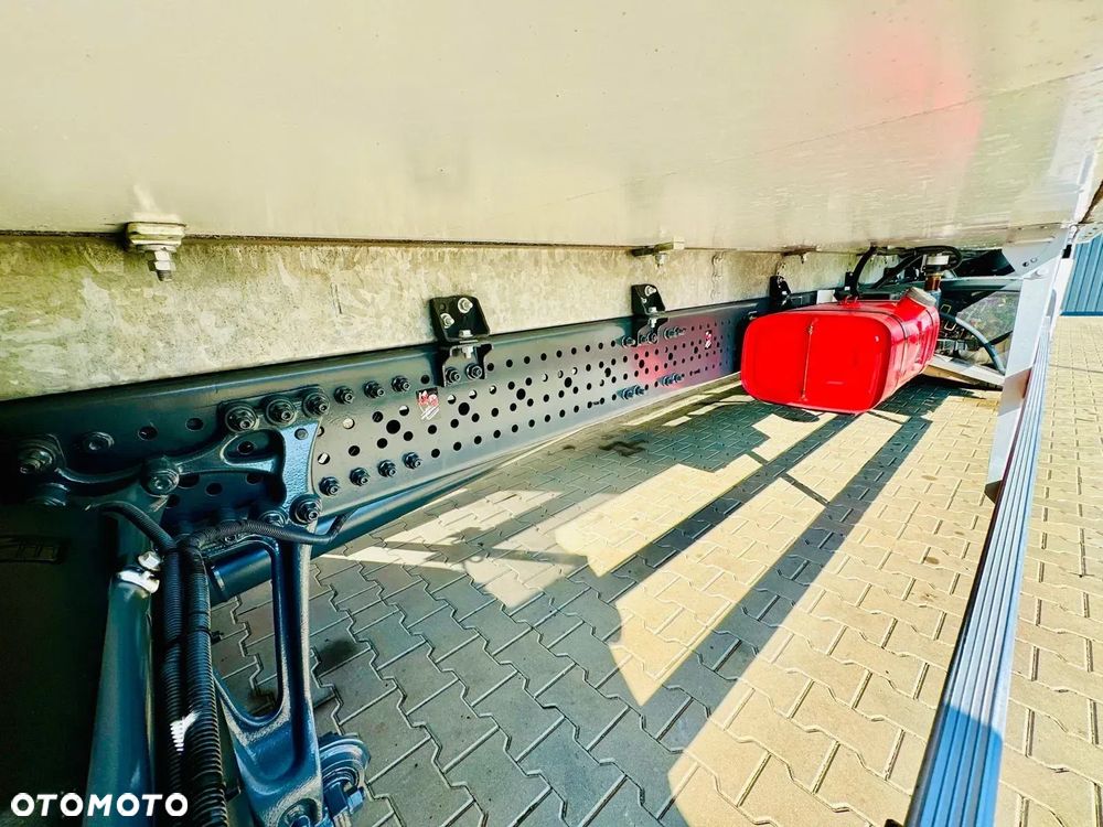 Mercedes-Benz Actros 2542 // E6 // chłodnia multitemperatura 22,5 Epal // winda // bitemperatua // świeżo z Niemiec // Idealny !!! - 16