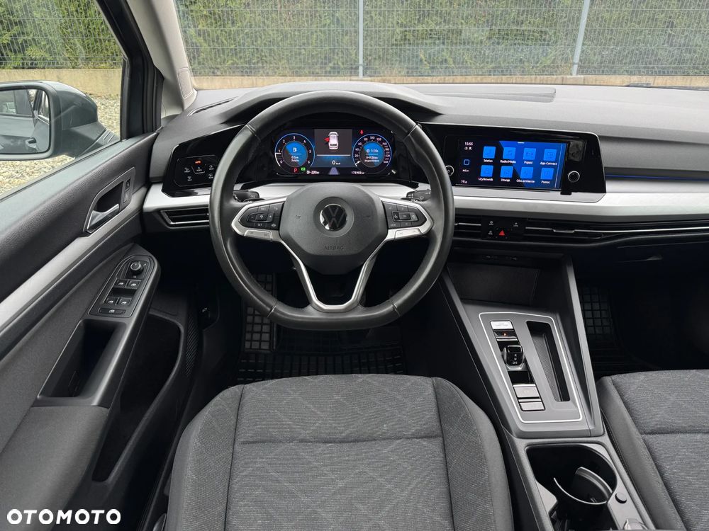 Volkswagen Golf - 11