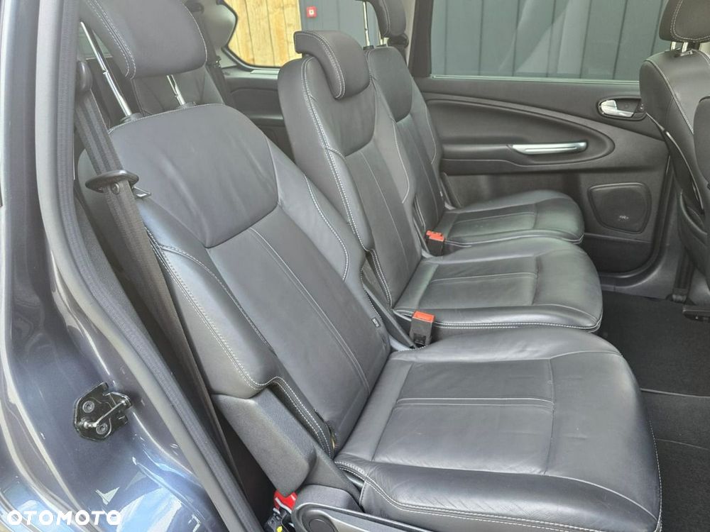 Ford Galaxy 2.0 TDCi Ghia MPS6 - 17