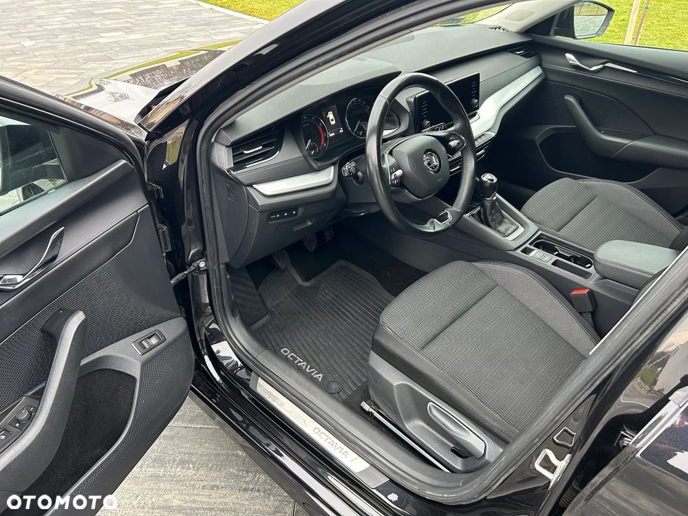 Skoda Octavia 1.5 TSI ACT Ambition - 17