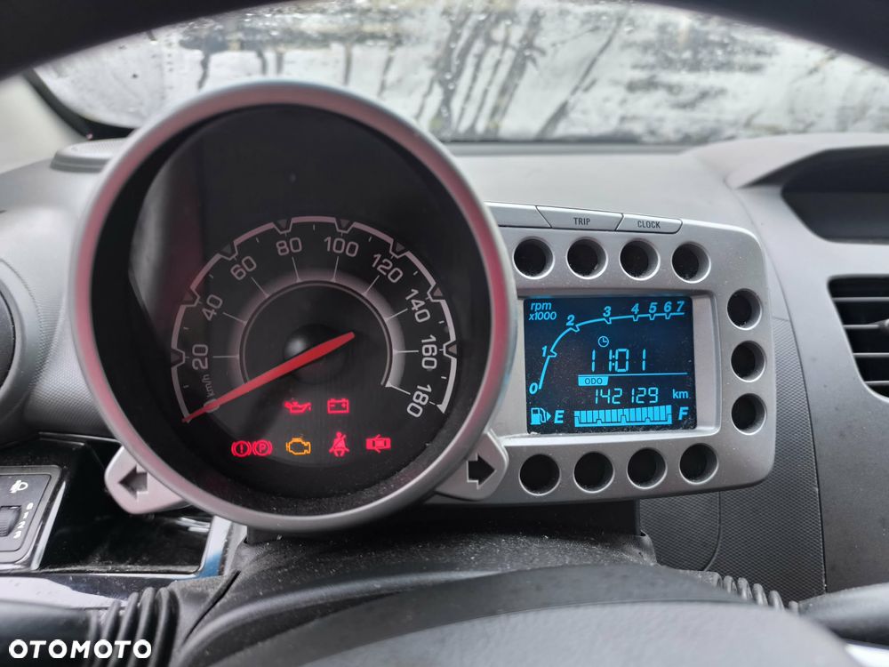 Chevrolet Spark 1.0 + - 6