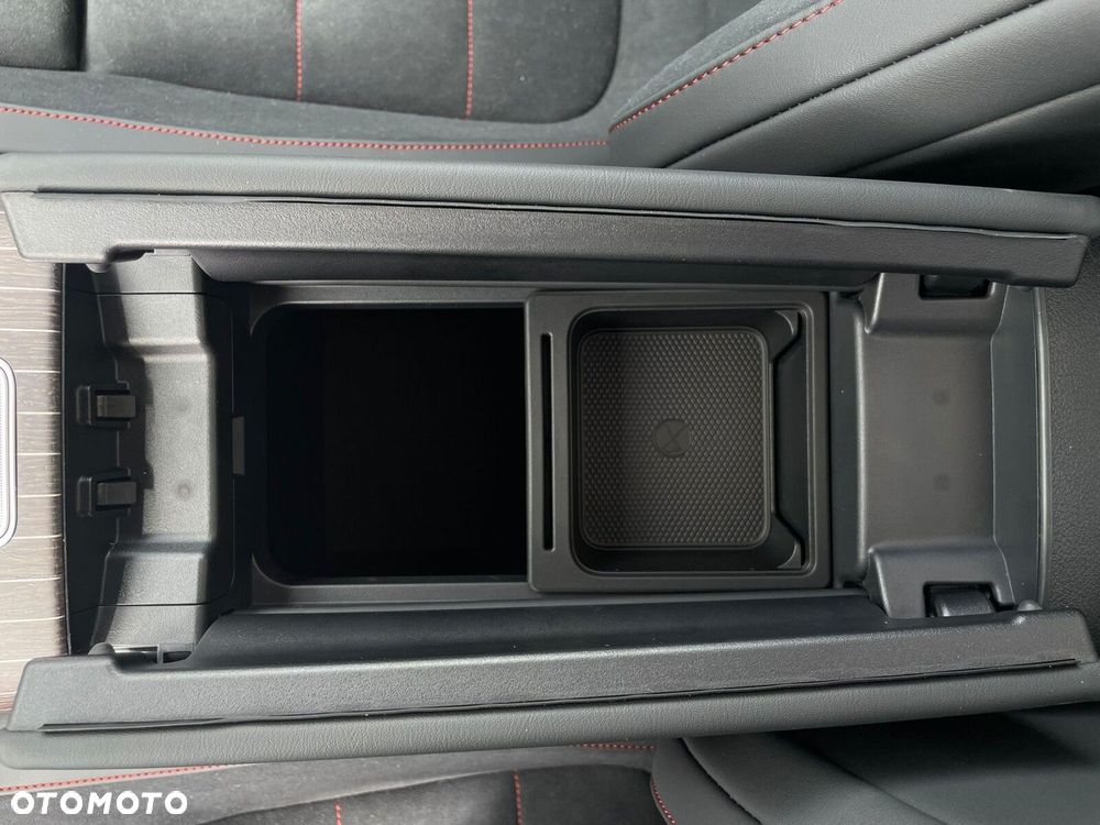 Mercedes-Benz CLA 250+ 85kWh - 34