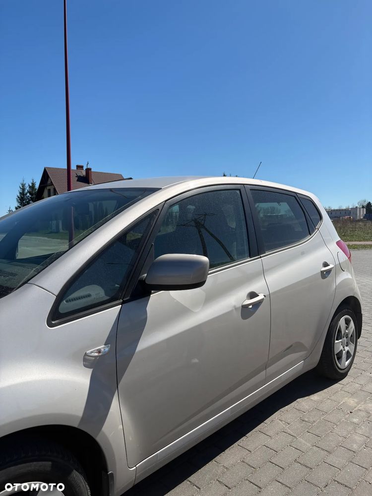 Kia Venga 1.6 L - 2