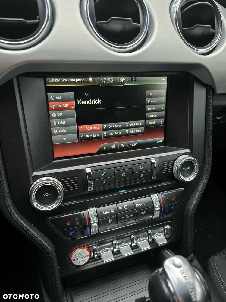 Ford Mustang - 10