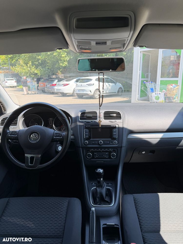 Volkswagen Golf 1.6 TDI BlueMotion Technology Comfortline - 8