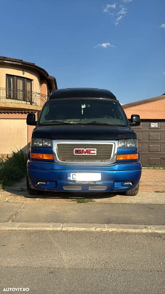 GMC Savana - 3