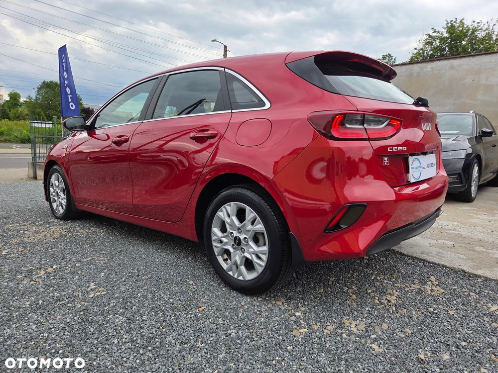 Kia Ceed 1.5 T-GDI M - 8