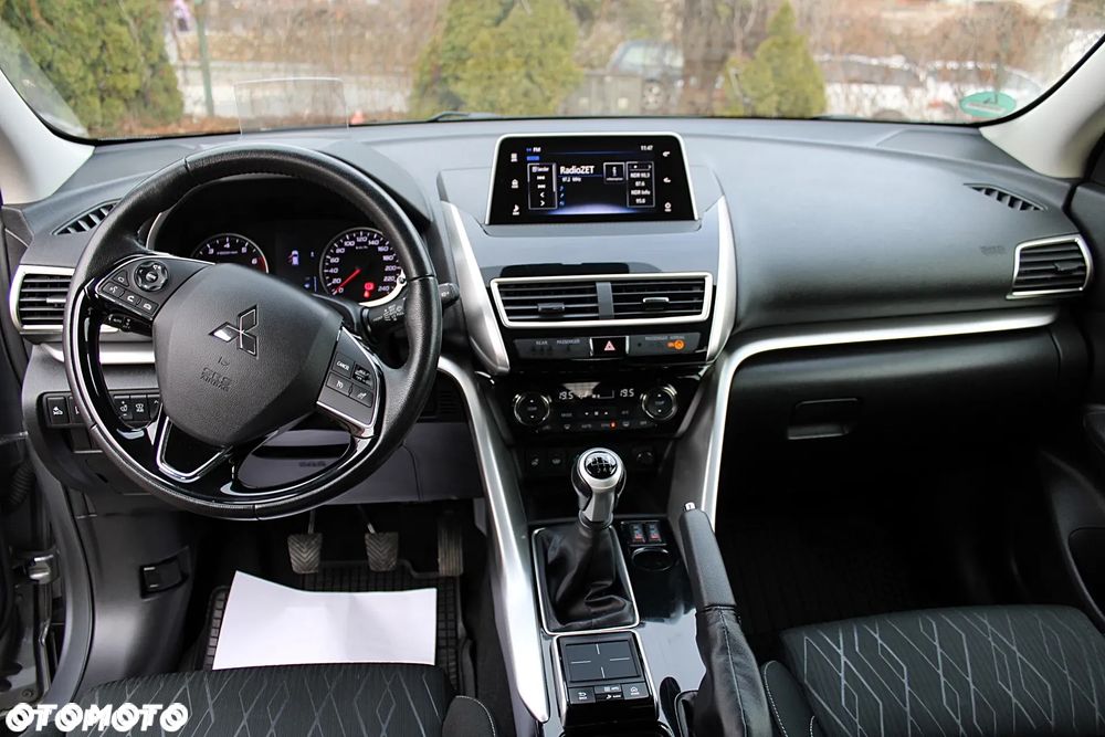 Mitsubishi Eclipse Cross - 15