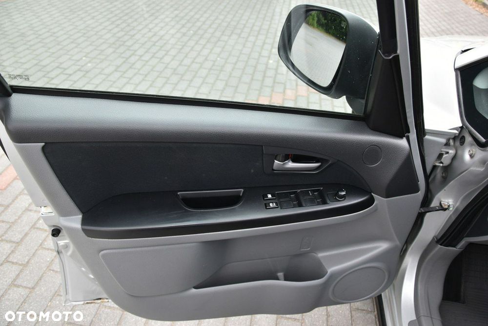 Suzuki SX4 - 23