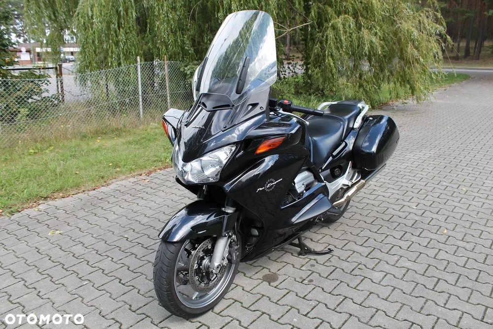 Honda ST - 4