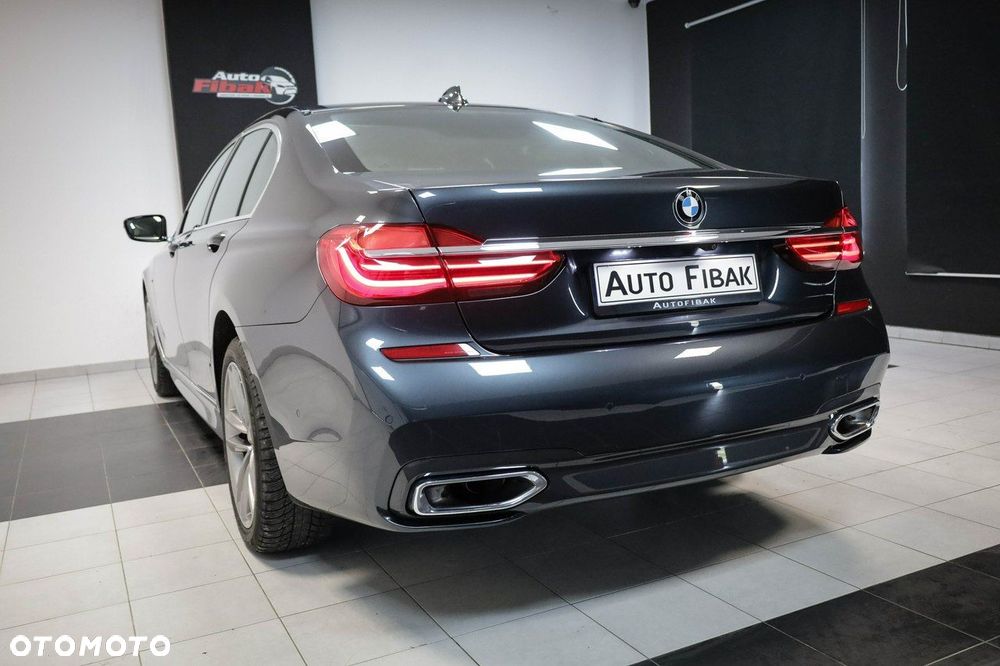 BMW Seria 7 - 13