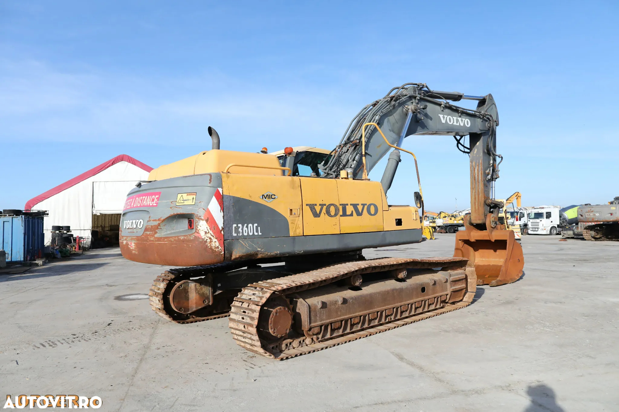 Volvo EC 360 CL - 2