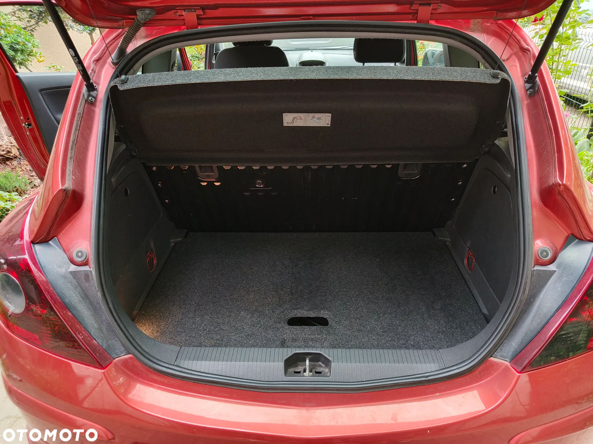 Opel Corsa 1.6T GSI - 7