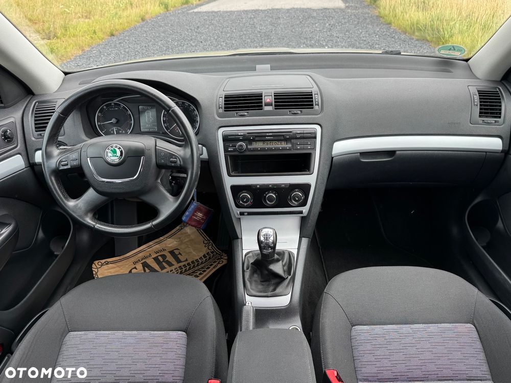 Skoda Octavia 1.6 Selection - 7